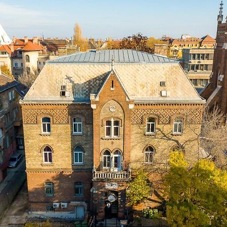 Dominik Panzio Bed and Breakfast Budapest Exteriör bild