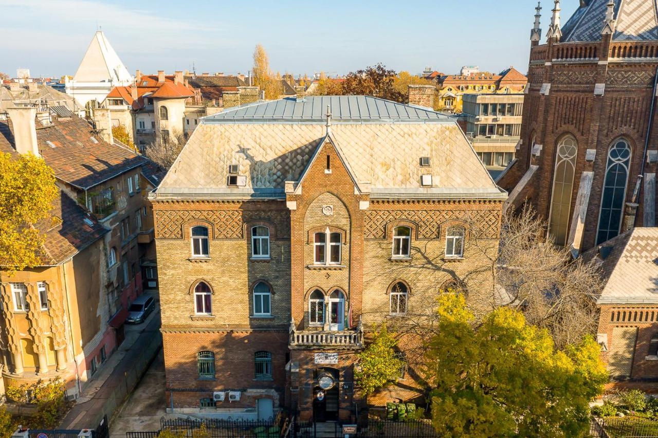 Dominik Panzio Bed and Breakfast Budapest Exteriör bild